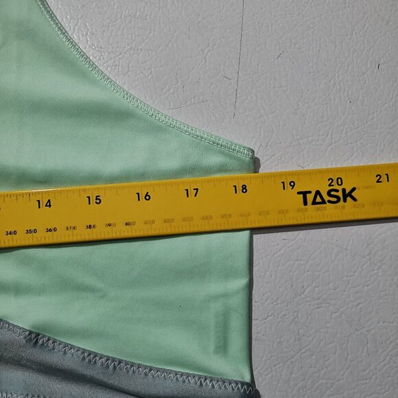 NWT Nike Dri-Fit Ladies Size Large Mint Green & Grey Slim Fit Tennis Tank Top - Picture 11 of 12